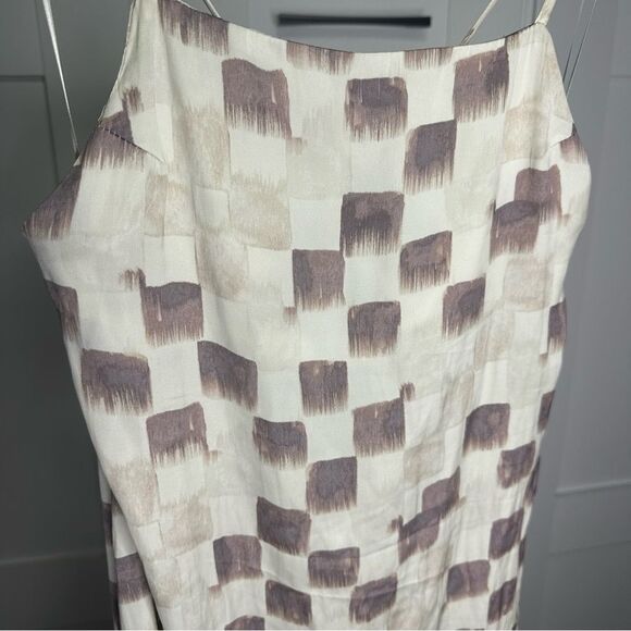 Grade & Gather Tan and White Maxi Dress Sleeveless Small. (R1) - Picture 2 of 9